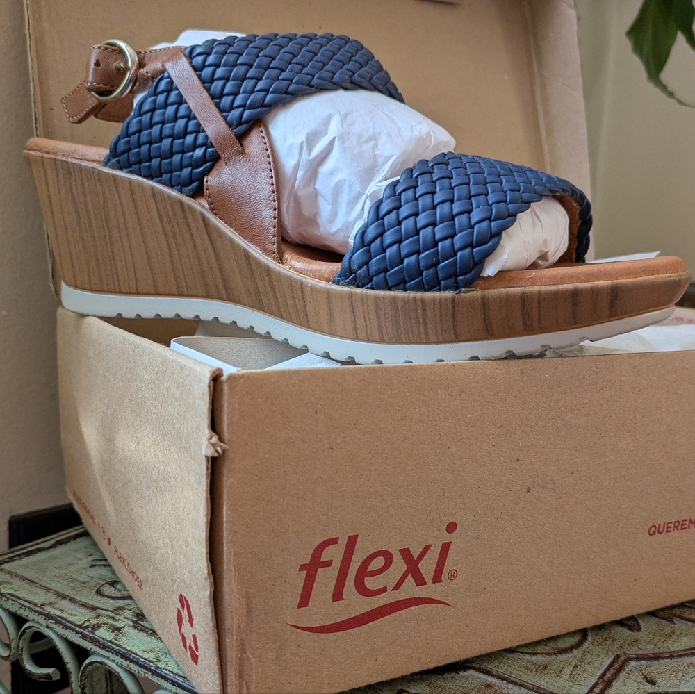 Flexi Women's Blue and Tan Wedge Sandals